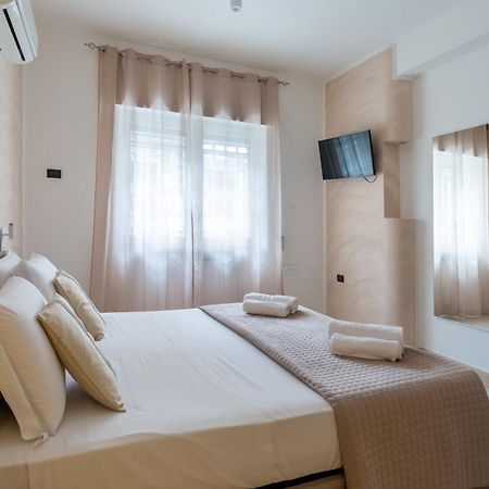 Napoli Fly Guest House 290 Zewnętrze zdjęcie